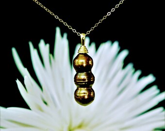 Triple pearl pendant