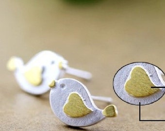 bird stud earrings,sterling silver bird stud earrings, tiny bird earrings, simple bird earrings,animal earrings,animal stud earrings