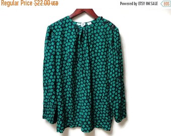 SALE Green Floral Blouse Black with Roses Vintage Size L