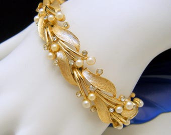 Crown Trifari Vintage Bracelet Faux Pearl Foliate Tiny Rhinestone Accents Gold Tone