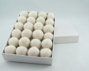 40 Felt Balls, 1 cm, Ivory (can be dyed)