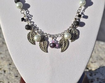 necklace charms leaf shades black and mauve