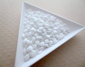 Set of 5 g Dragon Scale Bead 1, 5x5mm-Chalk White - DSB5 1482