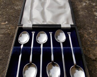 Six Art Deco Silver Teaspoons Boxed