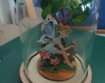 Efle and bird in bell jar