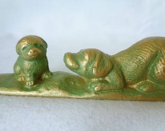 VJ758 :"Dog with Puppy"Iron collectible Paperweight , Calligraphy Paperweight , Paperweight "Dog with Puppy",made in Japan