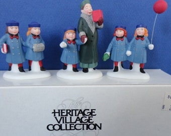 Dept 56 Holiday Field Trip CIC Retired Accessories