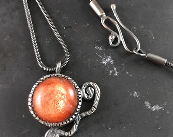 Feldspar variety Sunstone Necklace