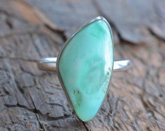 Chrysoprase Ring & Sterling silver 925. Statement Ring. Silver ring with Chrysoprase stone.