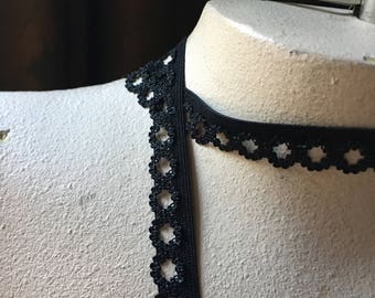10 yds BLACK Elastic Loop Edged for Lingerie, Garments, Costumes EL 239