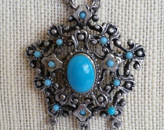 Vintage faux turquoise pendant necklace