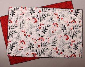 Spring Placemats, Modern Contemporary Placemats, Summer Placemats, Red, Black and White Floral Placemats, Set of 4 Reversible Placemats