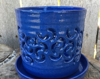 Blue Orchid Pot with Macaroni Design