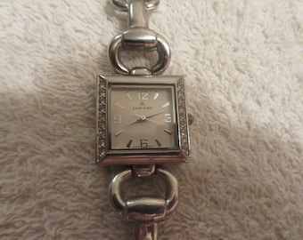 vintage women Louis Arden quartz watch
