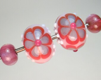 MATCHED PAIRS OF Handmade Lampwork Beads by Patti Cahill, 6-Petaled Florals + Fuchsia Plains (4 beads total)