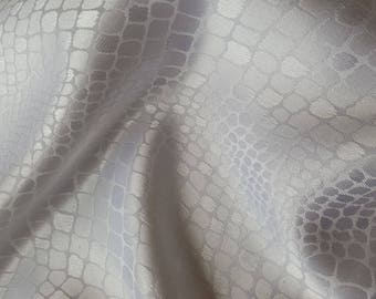 fabric satin way scales white 25 x 140 cm