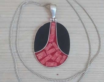Sterling silver pendant and chain