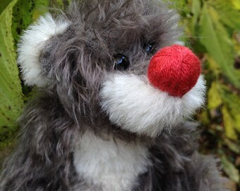 Kersen, kunstenaar teddybeer met speciale neus, 22 cm / kunstenaar bear door Susanne Mensing-Varila (Finnteddy)