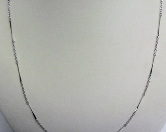 Vintage Bar Link Necklace; Silver Plate; Delicate; Feminine; Costume Jewelry
