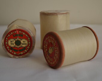 Spool of antique Barbour's Irish Linen thread no 70