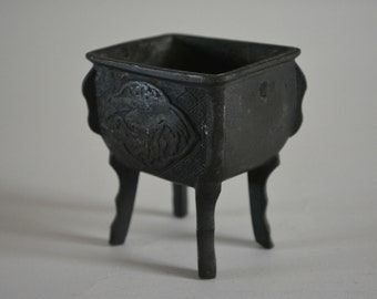 Bronze Buddhist incense burner, small, vintage Japanese koro incense burner