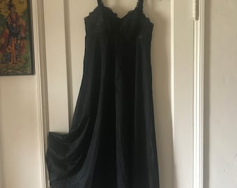 60s Sixties Black Lace Full Length Maxi Night Gown Sleepwear