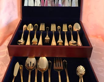 Hampton Silversmiths Stainless Gold Electroplated #215 Silverware with Mohogany Color Chest