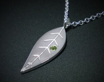 Peridot Leaf Necklace Pendant in Sterling Silver