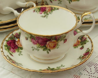 Royal Albert Old Country Roses Large Breakfast Cup, Royal Albert 1962 RARE Breakfast Cup and Saucer