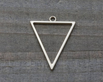 10 PIECES triangle pendant light gold plated, triangle pendant, geometric pendant, triangle charm, earring findings 35 mm B0085518