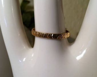 Gold ring with ornament 750ER 18 carats