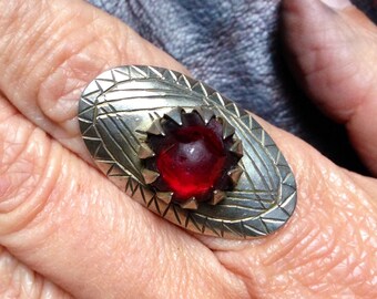 Berber Ring with Red Glass from S Morocco, US size: 9 (inner diameter 1.9 cm)