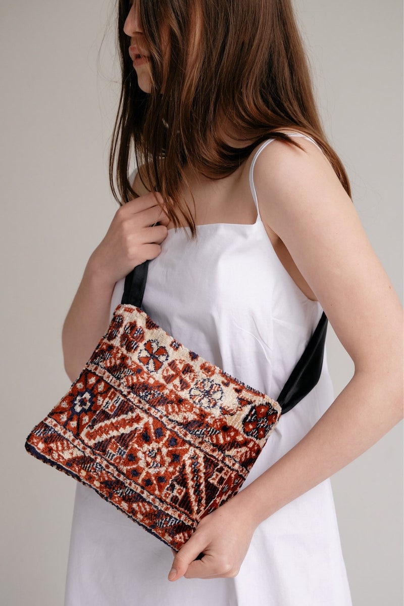 Vintage shoulder bag from Etsy seller BosakaBerlin