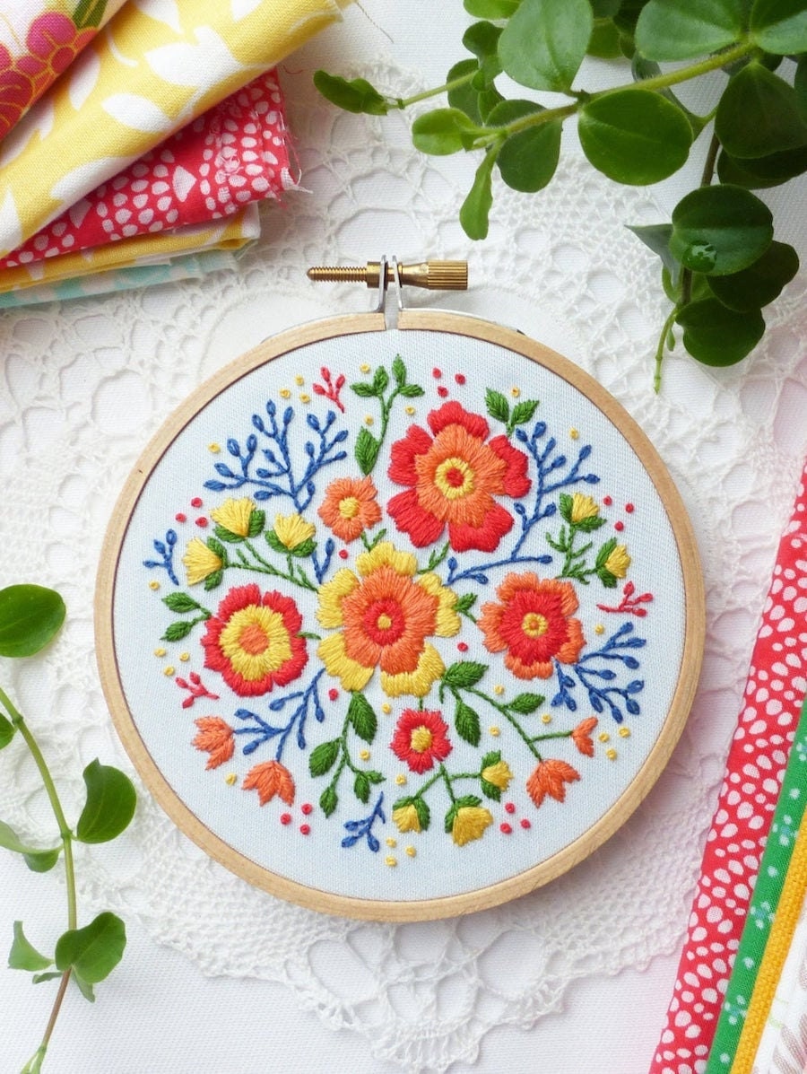 Flower embroidery kit for beginners