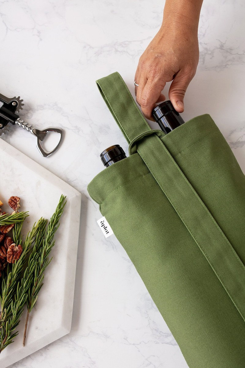 Double wine tote from Etsy Double wine tote from Etsy