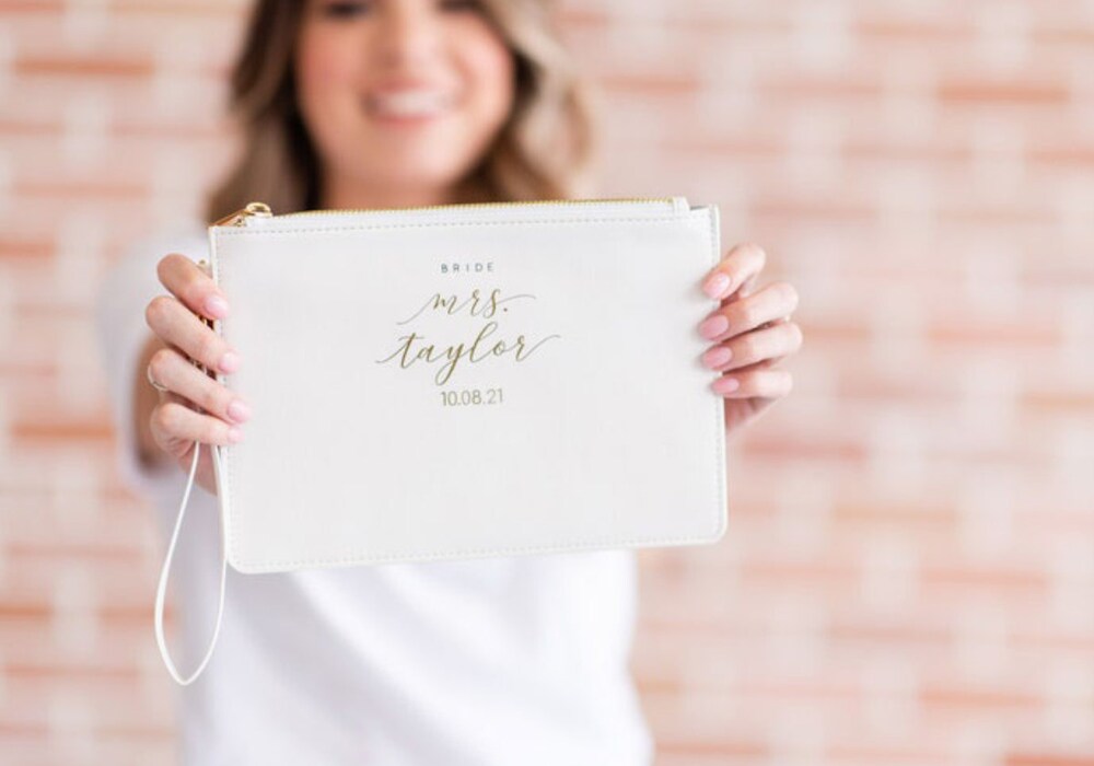 The 35 Best Personalized Wedding Gifts