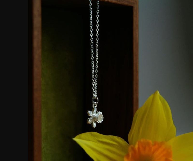 Silver flower pendant