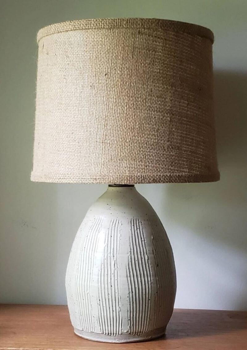 Ivory textured clay table lamp