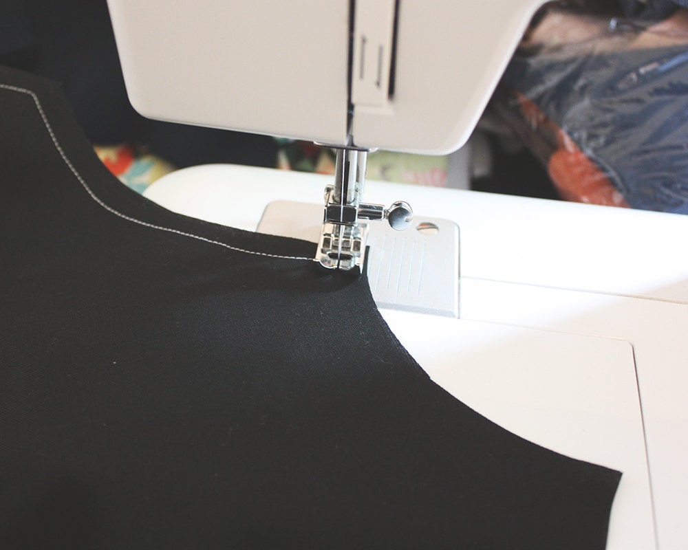 Sewing the wings of an easy DIY bat costume Sewing the wings of an easy DIY bat costume