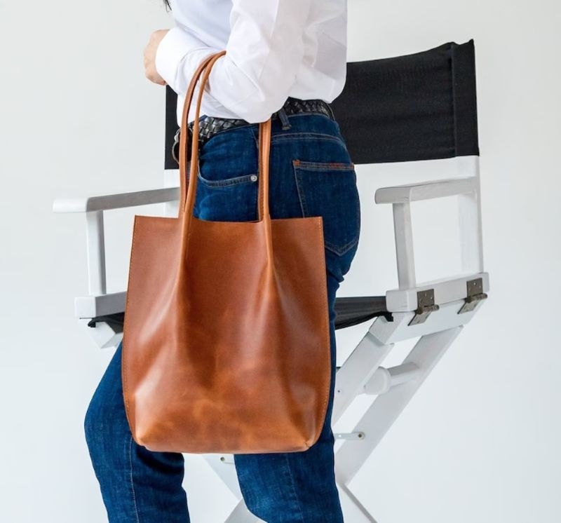 Graduation gift for her - leather tote bag