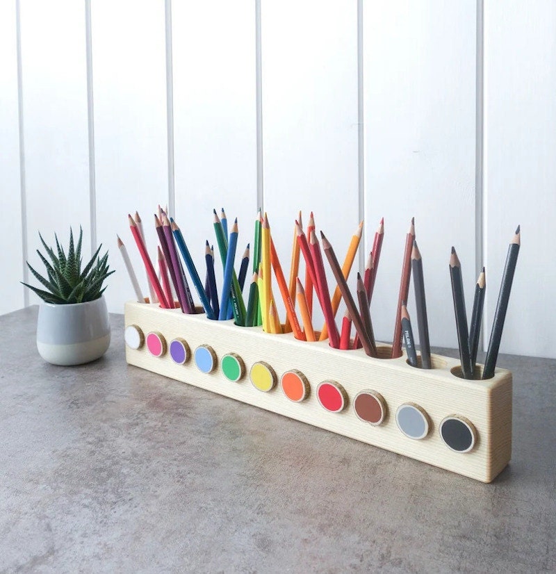 Wood pencil holder for desk