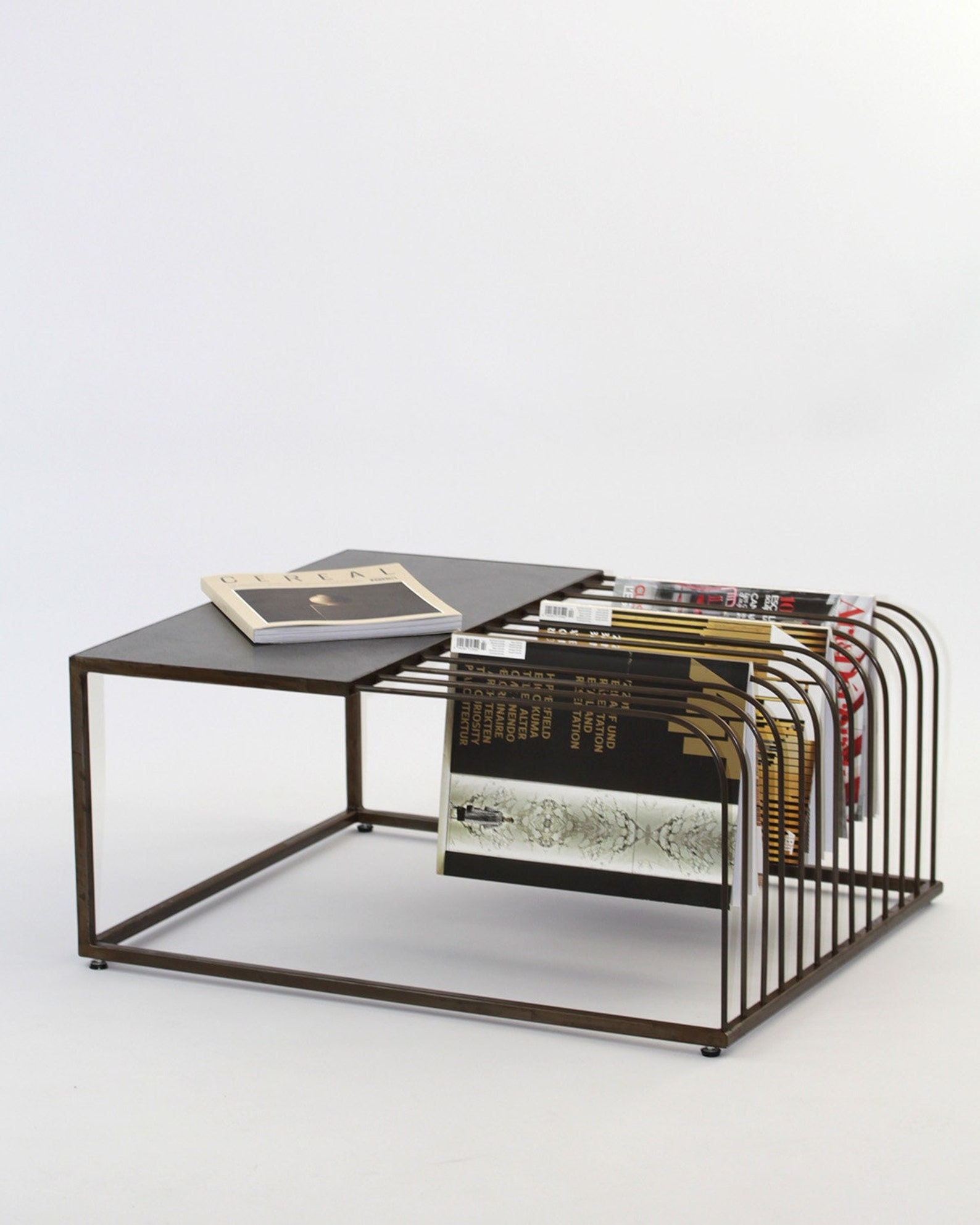 Best coffee table for magazines