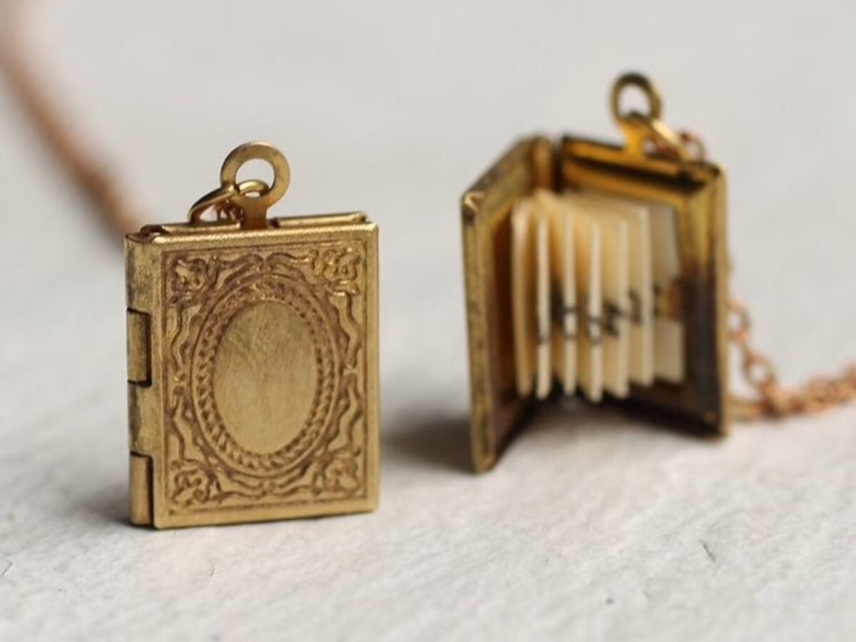 Best Graduation Gifts from Etsy - personalized locked in the shape of a book with paper pages to write on Best Graduation Gifts from Etsy - personalized locked in the shape of a book with paper pages to write on