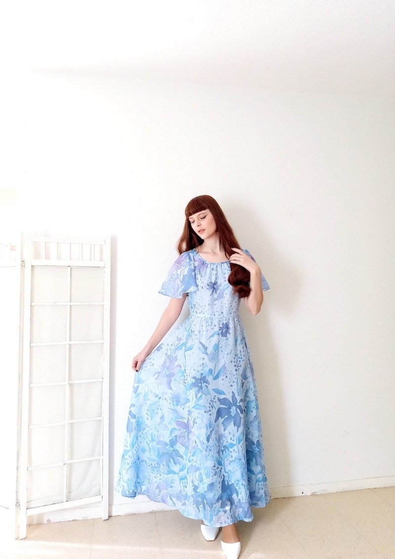 princess polly baby blue dress Romantic wedding dresses for the bride who wants subtle color (on Etsy!) main image 0
