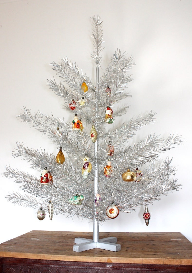 Stylish Vintage Wooden Christmas Tree Lights Silver Decorations