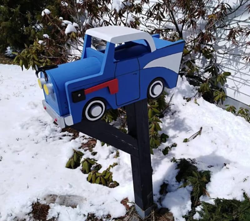 Classic car mailbox