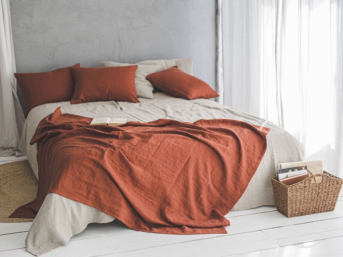 Throws for autumn season