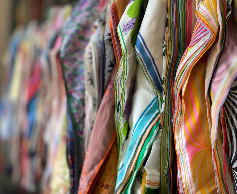 【よつぼし★様リクエスト】664 Vera Neumann プレート 3枚 Vintage Vera Silk Scarf / Red White Blue Geometric Print