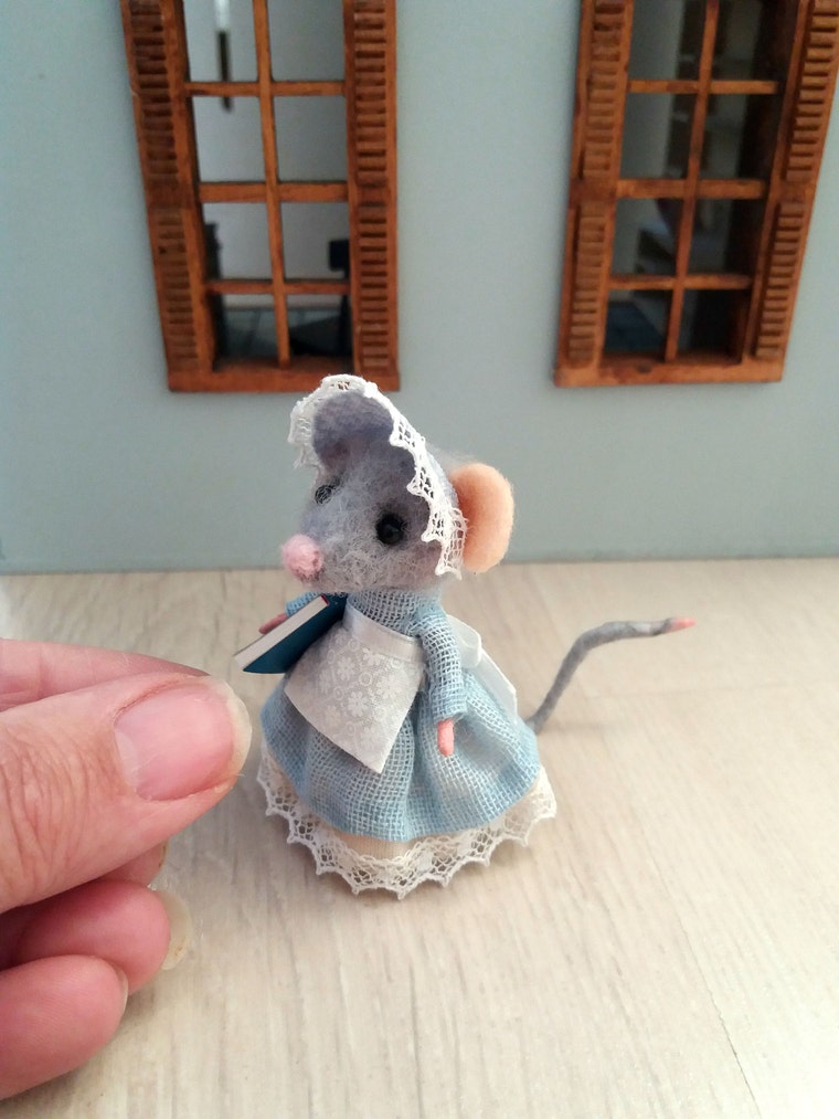 Needle Felt Mouse Miniature Mouse Felt Mouse Dollhouse Mouse Needle Felted  Art Mouse Felt Mice Mouse Wool Mouse White Mouse Realistic Mouse 