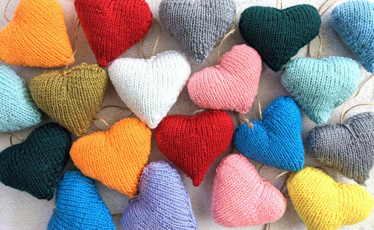 Heart Beads Brass Cloth Button Set / Knitting and Sewing Handmade Heart  Charms - Shop Copper Raven Knitting, Embroidery, Felted Wool & Sewing -  Pinkoi